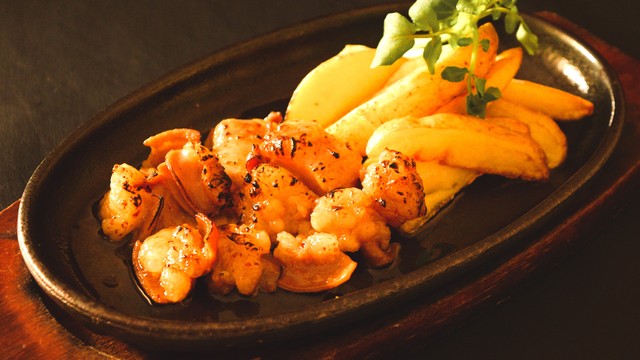 白モツ鉄板焼き