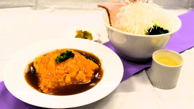 葱塩ラーメンと蟹玉飯