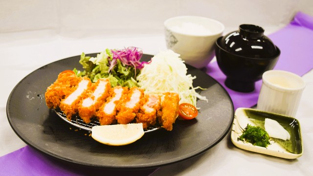 ボーノポークロースカツ御膳