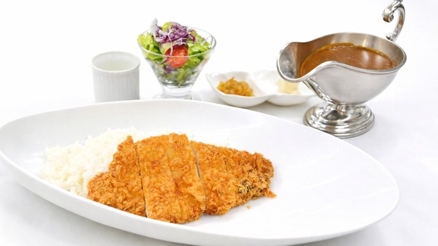 ボーノポークロースカツカレー