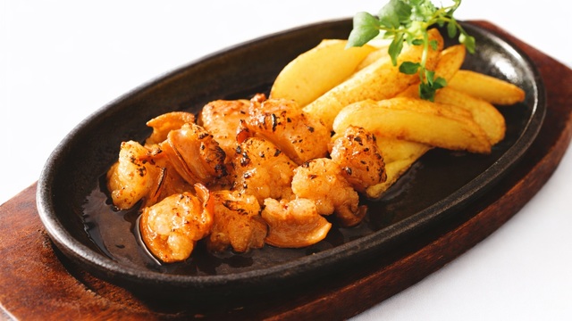 白モツ鉄板焼き