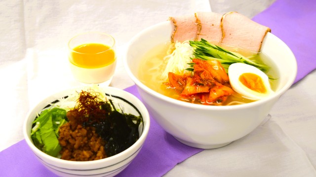 冷やしラーメンと台湾飯