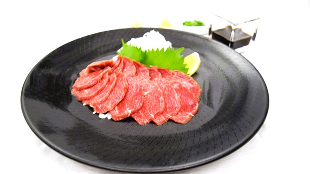 馬刺し